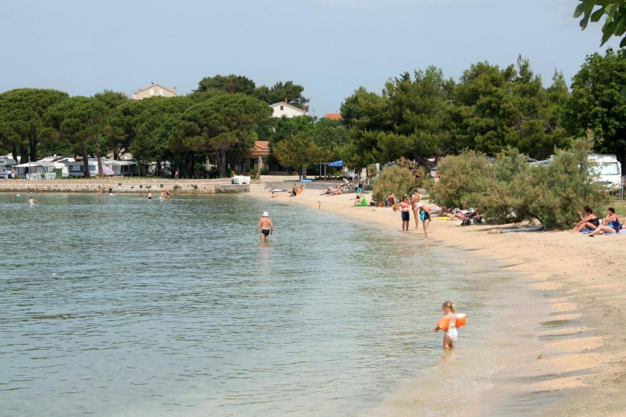 Apartments With A Parking Space Banjol, Rab - 5071 Екстериор снимка