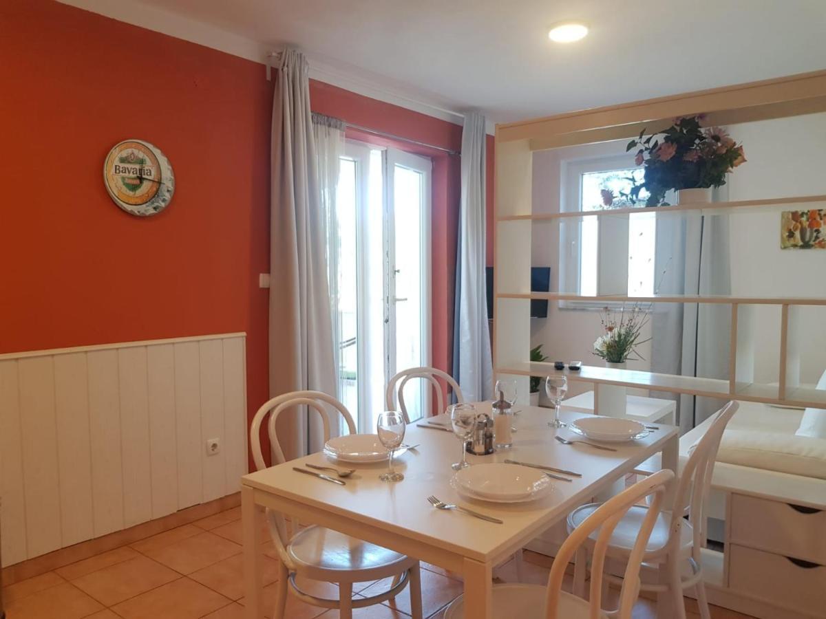 Apartments With A Parking Space Banjol, Rab - 5071 Екстериор снимка