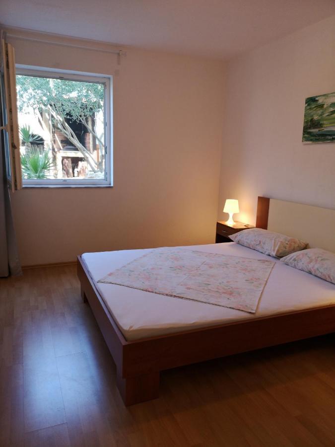 Apartments With A Parking Space Banjol, Rab - 5071 Екстериор снимка
